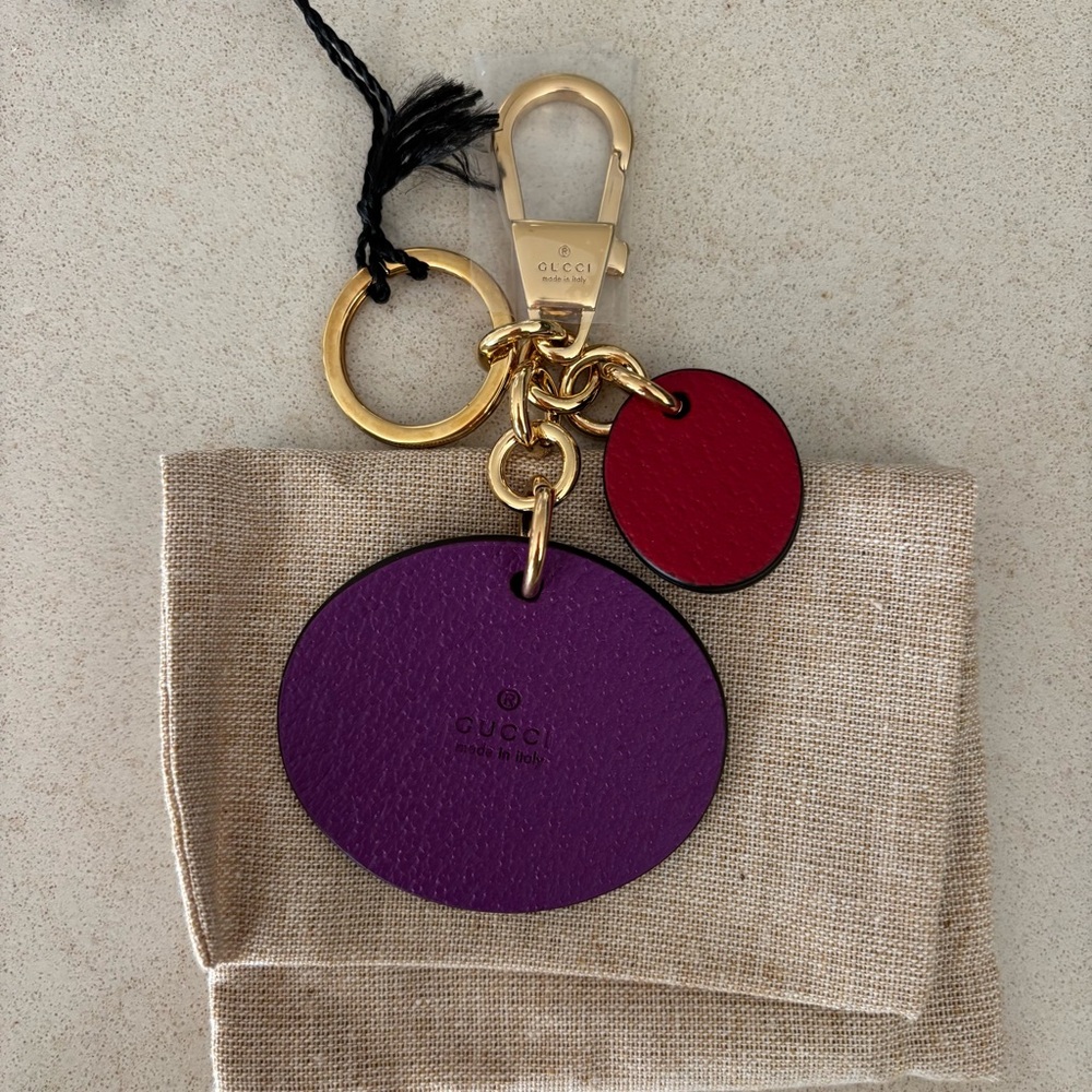 Gucci Interlocking G Keychain - Picture 4 of 11